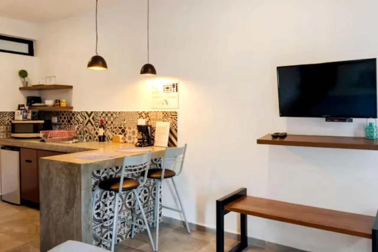 Studio Apartment Close To The Beach-Starlink Wifi Cancun Aparthotel